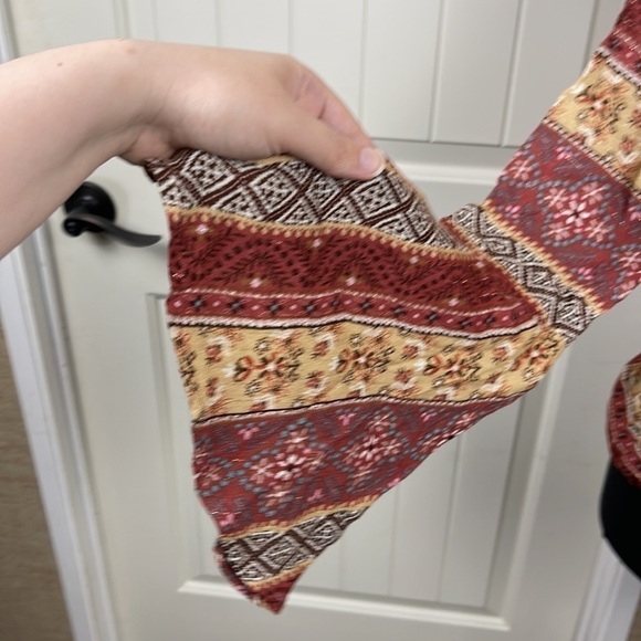 SADIE and Sage Top Size Small Bell Sleeve Prairie Rustic Peasant Boho - Picture 10 of 10